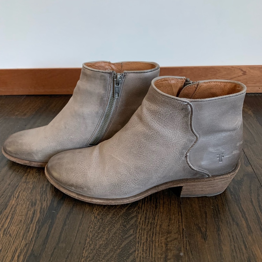 Grey Frye Carson Bootie - Picture 5 of 7